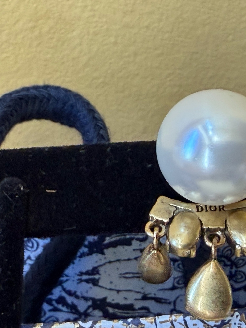 Dior Gold and White Logo Earrings - Picture 14 of 15
